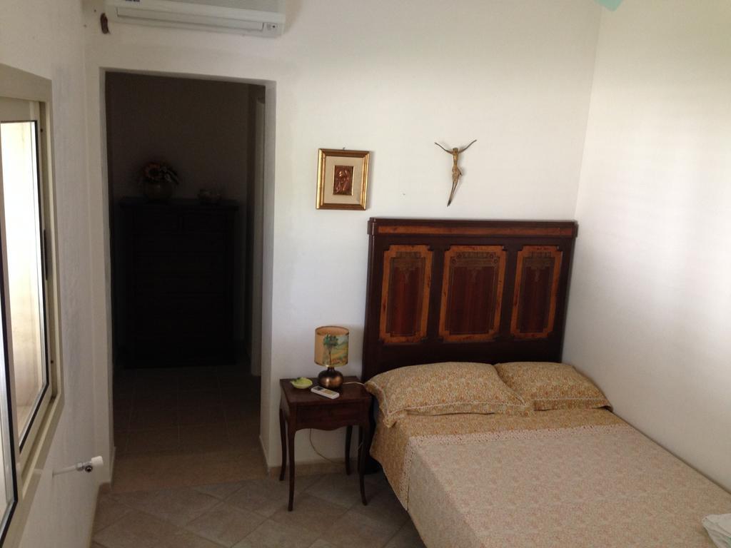 מסניה B&B Finestre Tra Gli Ulivi חדר תמונה